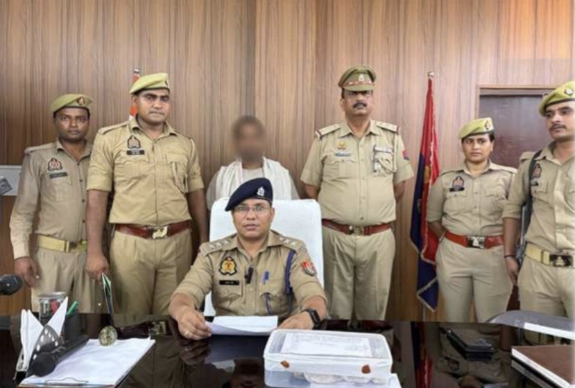 फर्रुखाबाद:पिता की हत्या के आरोप में बेटा गिरफ्तार, खून से सनी बनियान बरामद