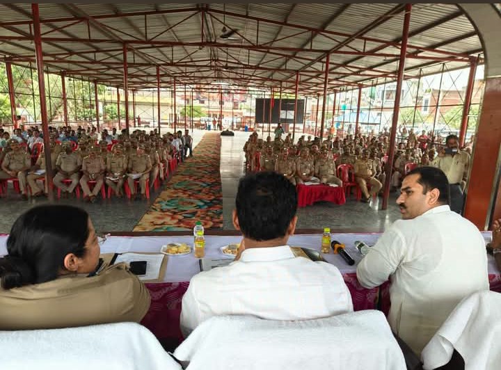 लखीमपुर खीरी : सावन मेला तैयारियों को लेकर हुई समीक्षा बैठक, श्रद्धालुओं की सुरक्षा सुविधाओं पर जोर