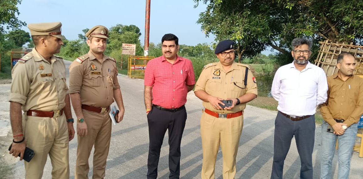 फर्रुखाबाद:श्रावण मास के द्वितीय सोमवार को लेकर प्रशासन अलर्ट, ढाईघाट और बैरियर का निरीक्षण