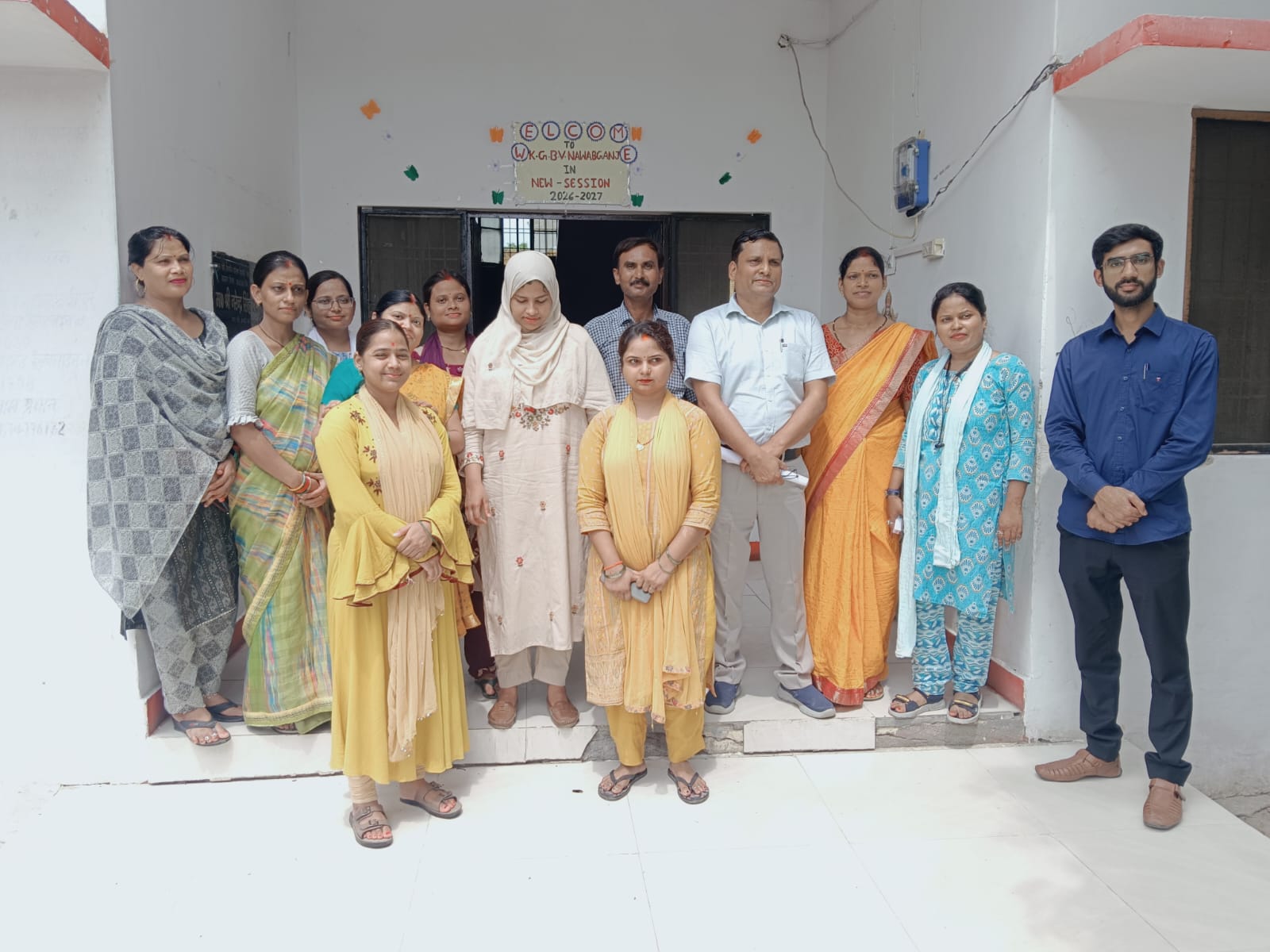 फर्रुखाबाद:जिलाधिकारी के निर्देश पर विद्यालयों और छात्रावासों का औचक निरीक्षण, व्यवस्थाओं में सुधार के दिए निर्देश