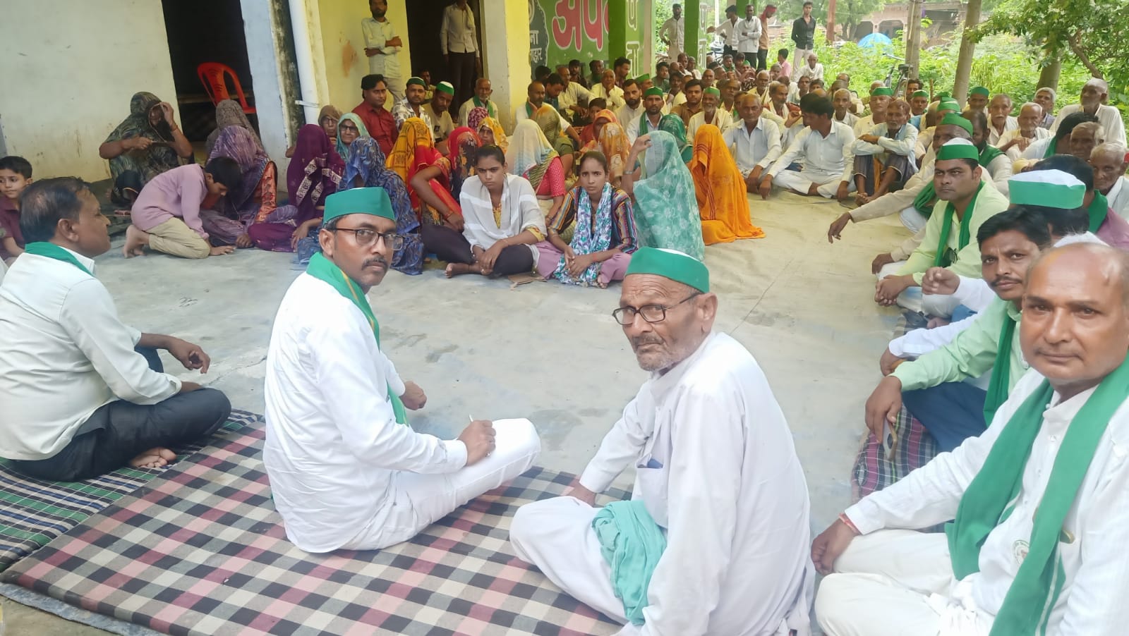 फर्रुखाबाद:बराकेशव का किसान अपना अधिकार लेकर रहेगा - अजय कटियार