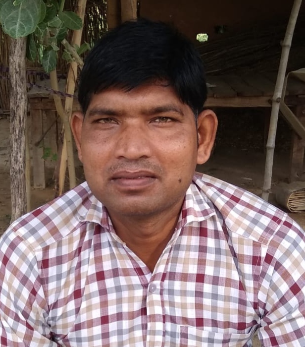 अंतिम दर्शन के लिए उमड़ी भीड़