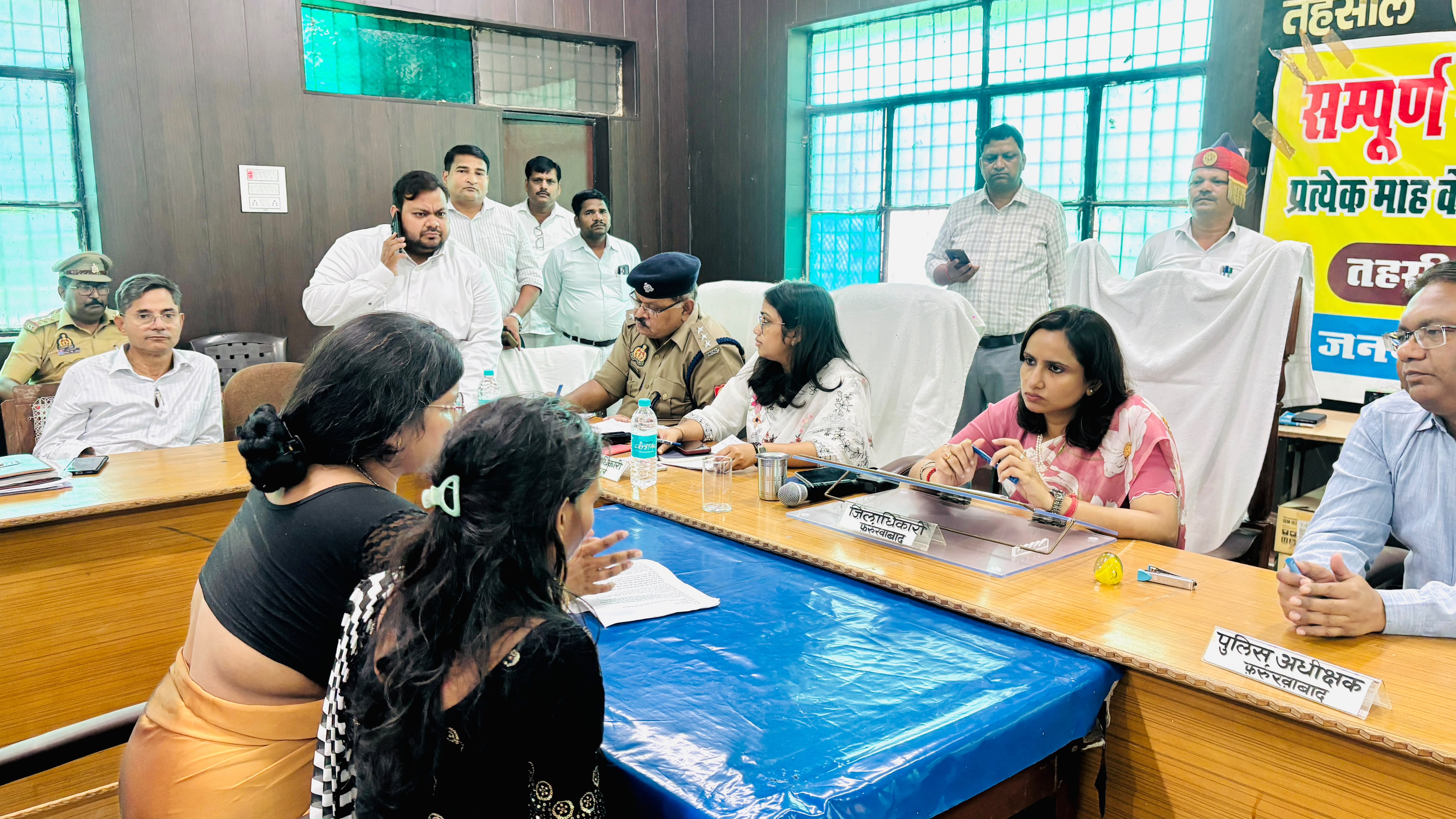 फर्रुखाबाद:तहसील समाधान दिवस में डीएम ने सुनीं फरियादियों की समस्याएं, 78 शिकायतें प्राप्त