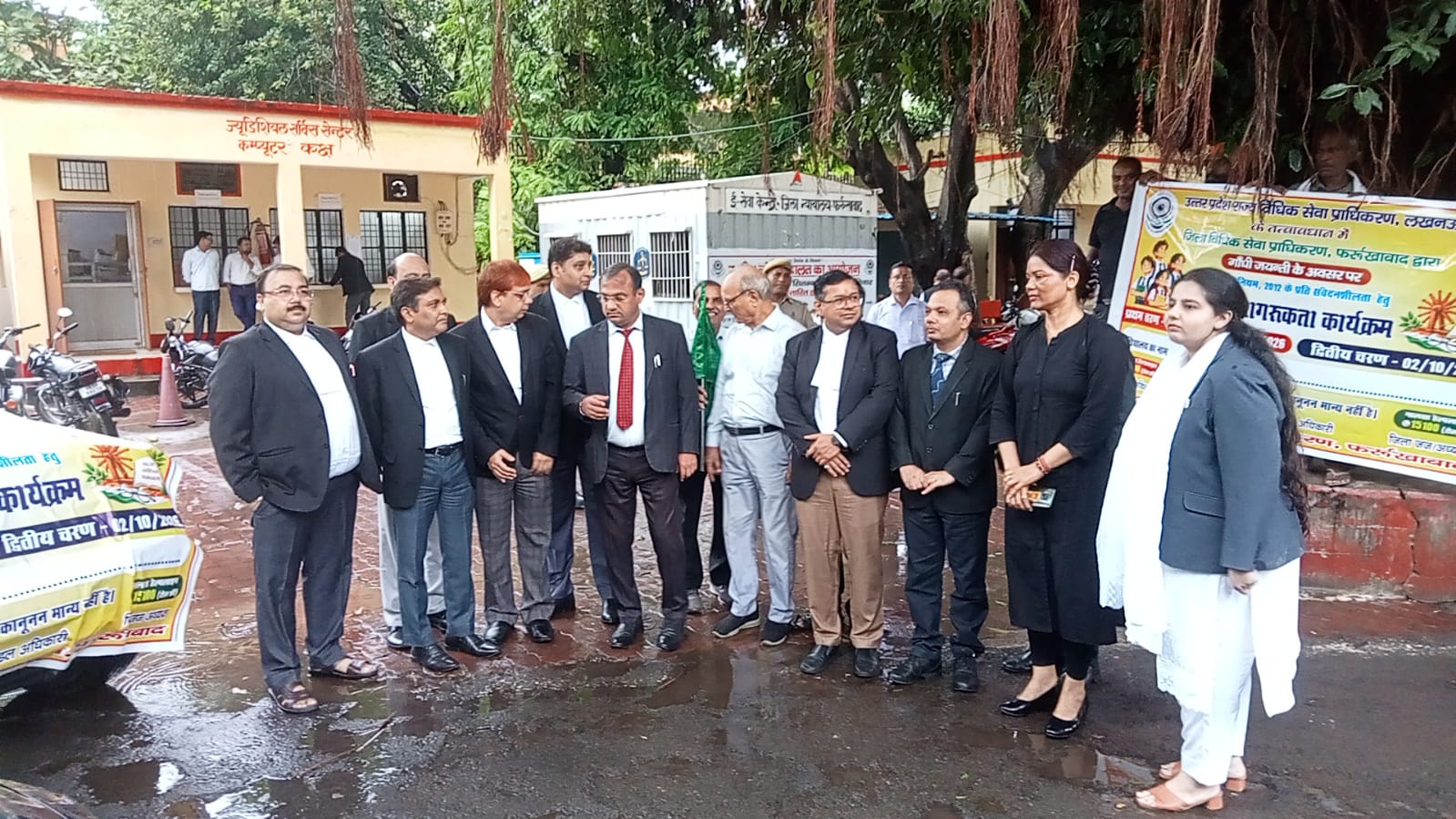 फर्रुखाबाद:पोक्सो जागरूकता अभियान का शुभारंभ, जनपद न्यायाधीश ने न्याय रथ को दिखाई हरी झंडी