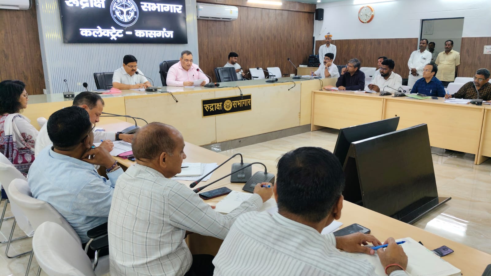 कासगंज:-आगरा खण्ड स्नातक/शिक्षक निर्वाचन-2026: कंट्रोल रूम की स्थापना हुई सम्पन्न 