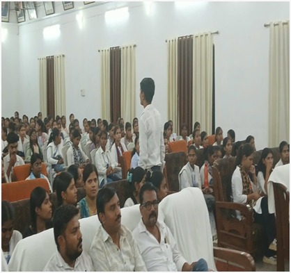 जौनपुर :वित्तीय 2026-27 में दशमोत्तर छात्रवृत्ति (उच्च कक्षा) के सफल क्रियान्यवन हेतु जनपद के तिलकधारी स्नातकोत्तर महाविद्यालय जौनपुर में छात्रो के संवाद/कार्यशाला हुई आयोजित 