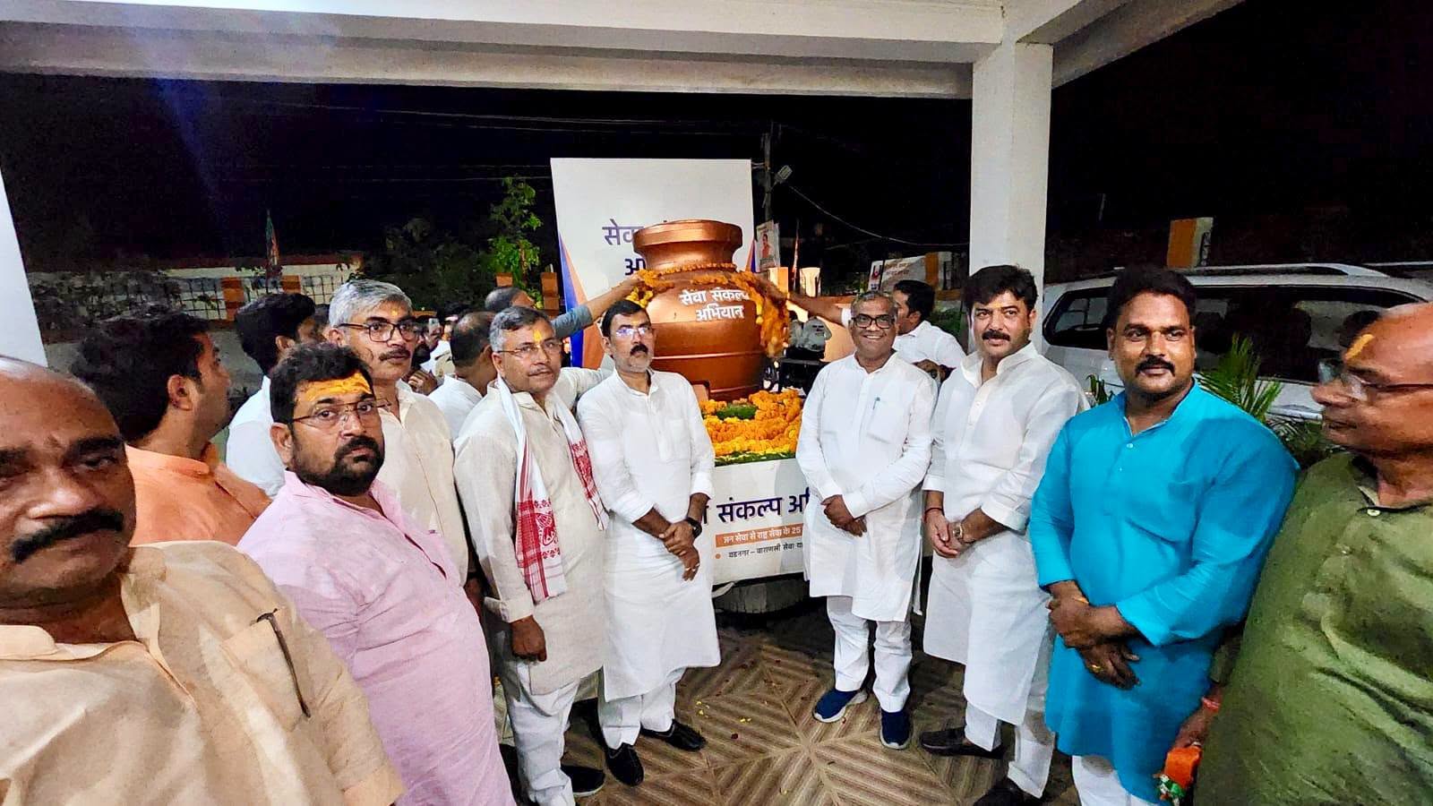 जौनपुर :जन्मभूमि वडनगर से कर्मभूमि वाराणसी तक सेवा संकल्प यात्रा भारत की एकता का संदेश लेकर पहुंची जौनपुर