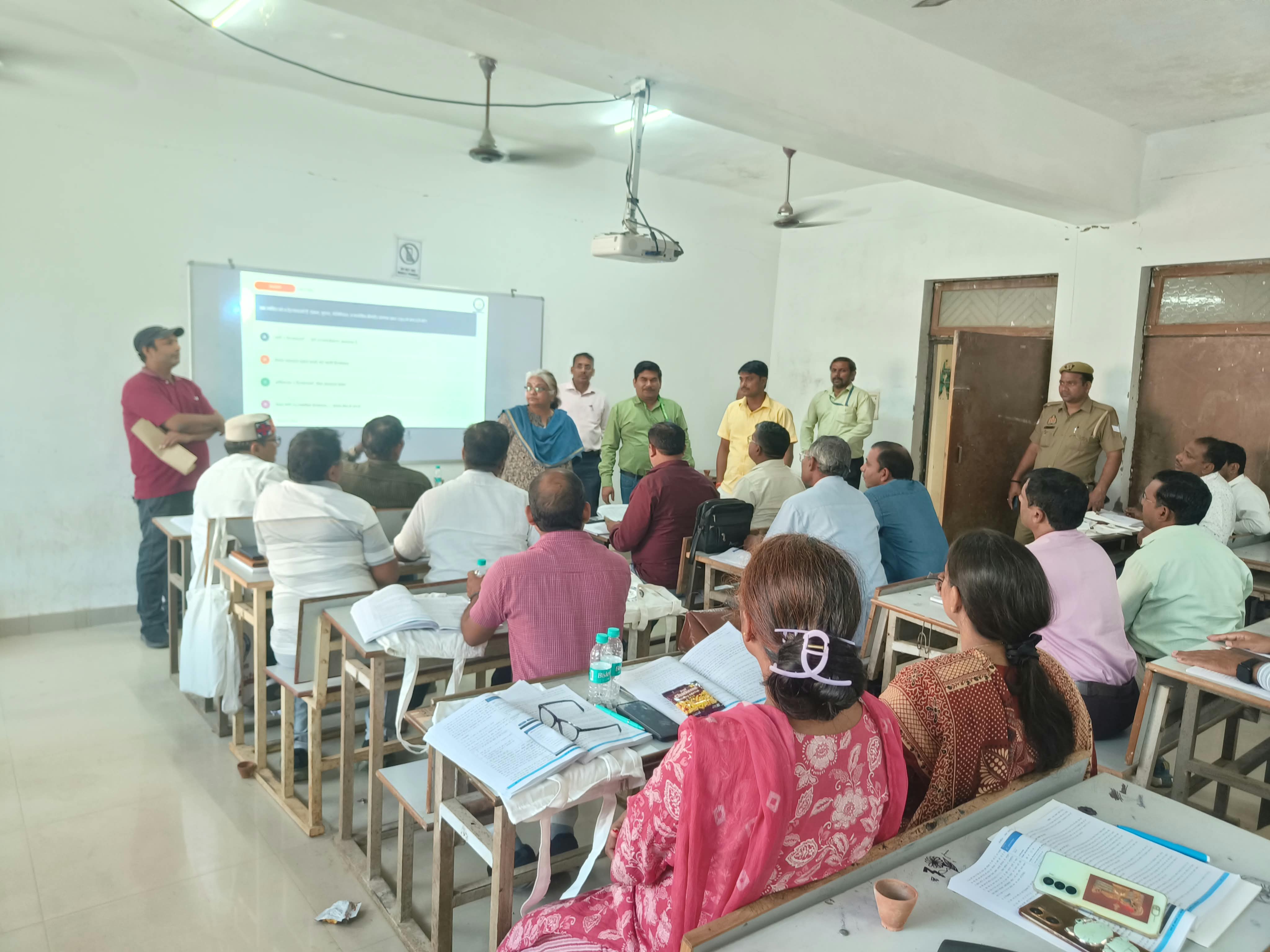 प्रयागराज : जनगणना-2027 के द्वितीय चरण हेतु फील्ड ट्रेनरों के प्रशिक्षण का दूसरा दिन सम्पन्न