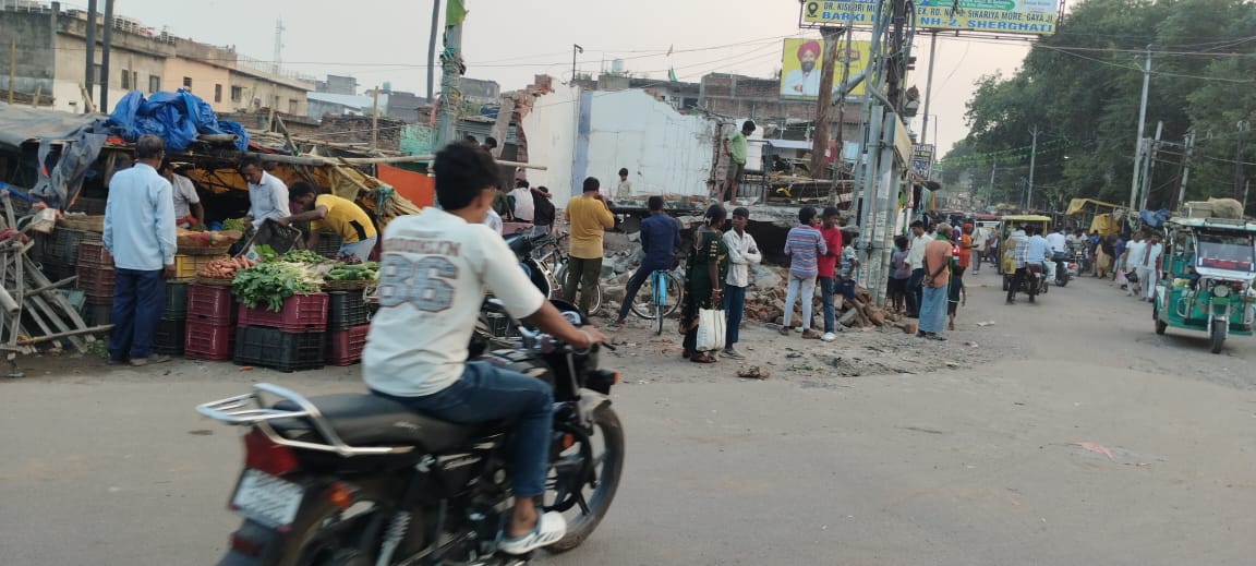 गया: शेरघाटी में अतिक्रमण हटाया गया 