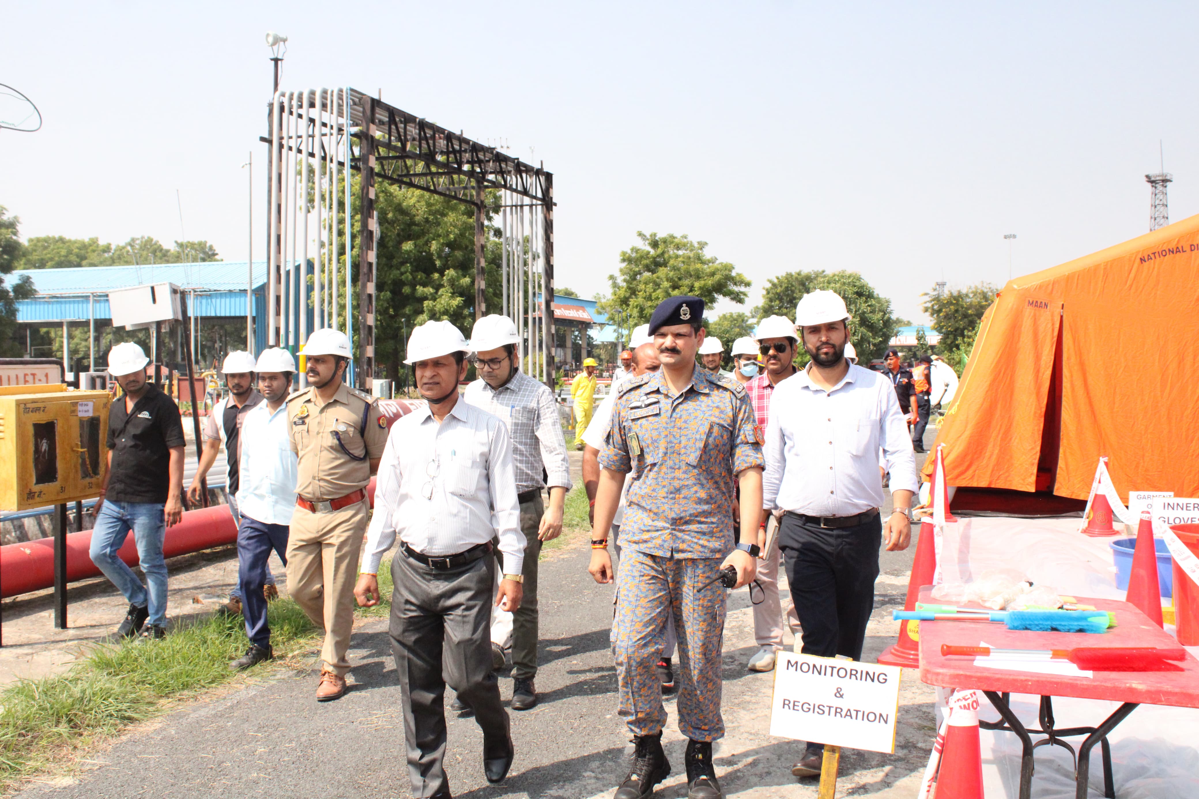 फर्रुखाबाद:औद्योगिक आपदा से निपटने की तैयारियों को परखने के लिए एनडीआरएफ एवं जिला आपदा प्रबंधन प्राधिकरण की संयुक्त मॉक ड्रिल