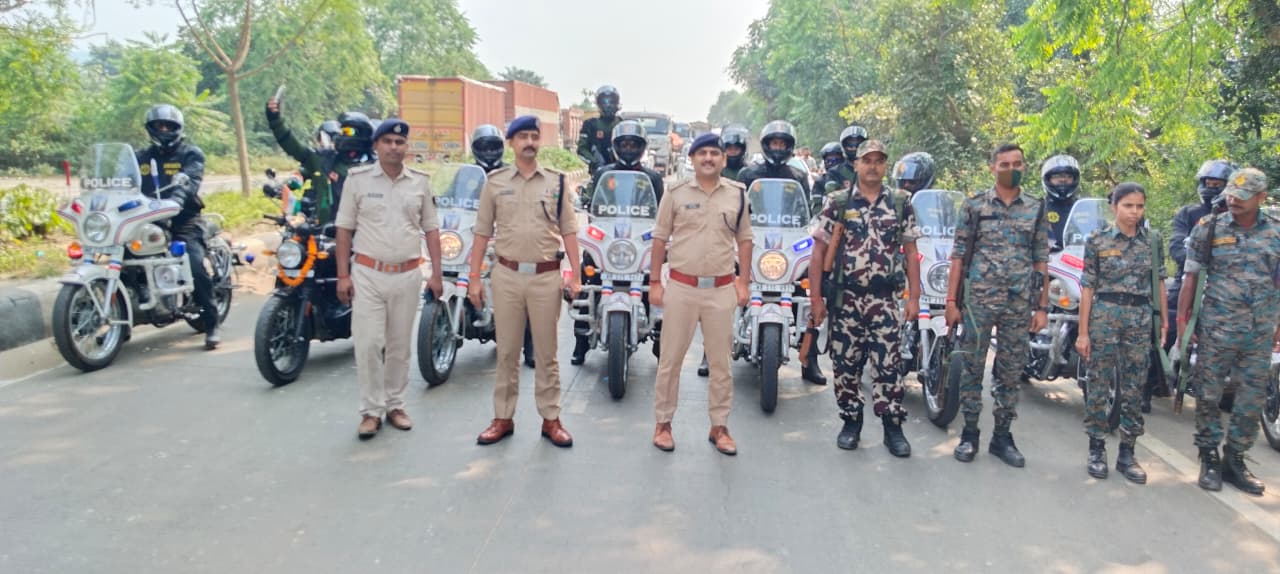 राष्ट्रीय एकता और नशामुक्ति का संदेश लेकर शेरघाटी पहुंचा बाइक रैली