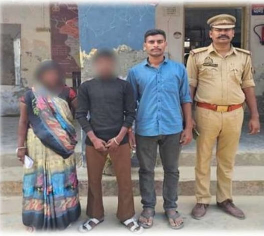 फर्रुखाबाद: घर से बिन बताए निकले गुमशुदा युवक को 48 घंटे के भीतर सकुशल बरामद कर परिजनों के सुपुर्द किया